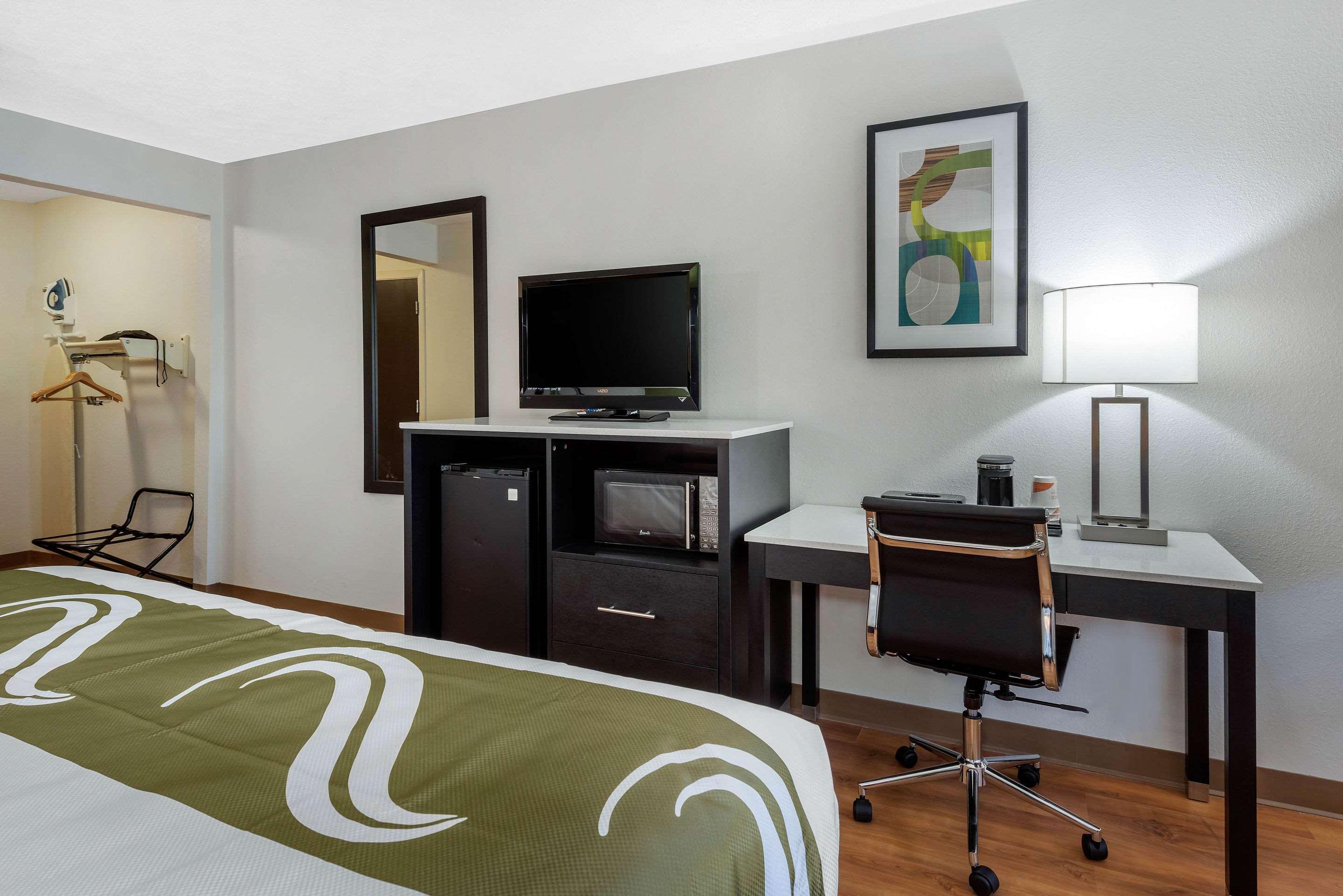 Quality Inn Coraopolis Eksteriør billede