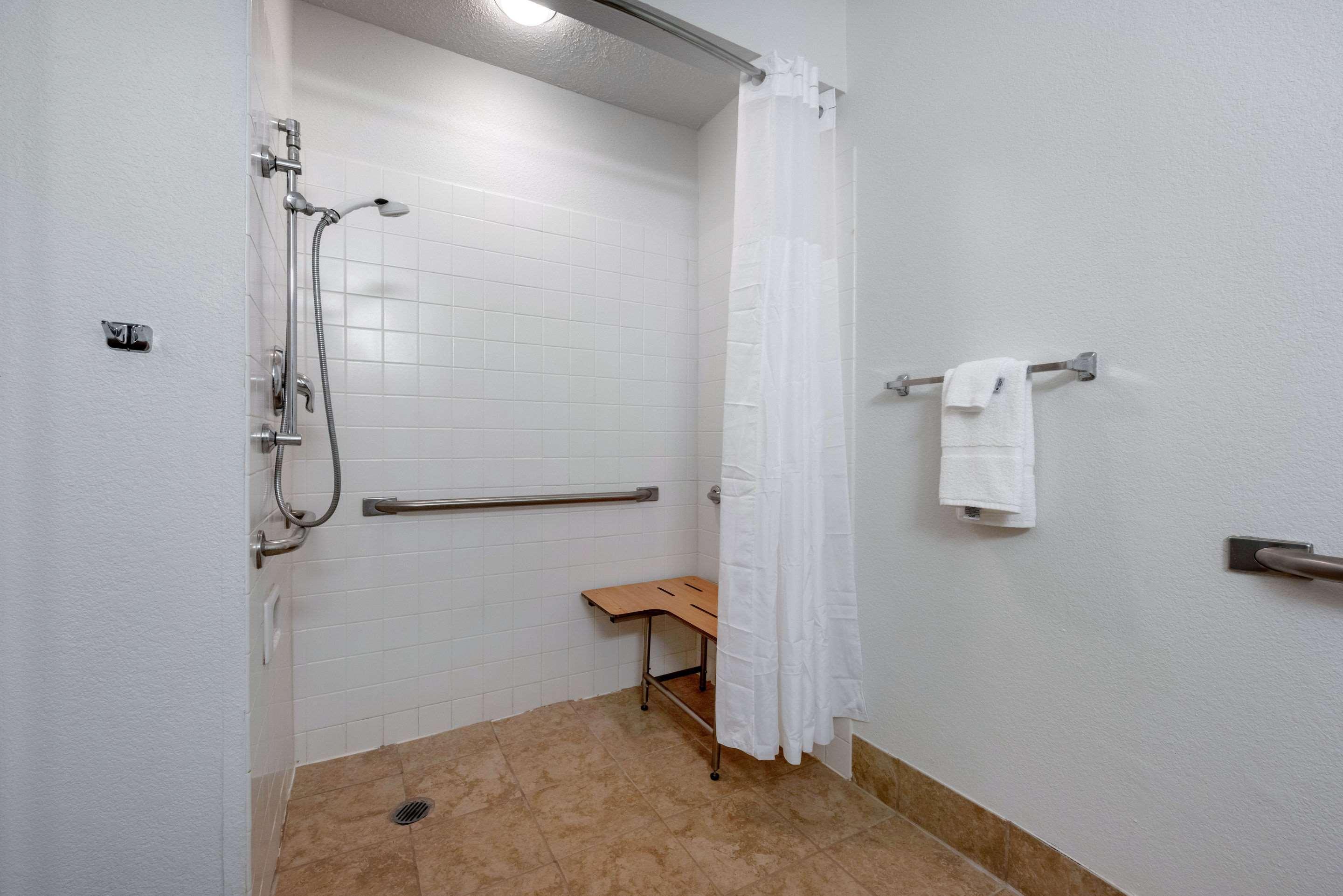 Quality Inn Coraopolis Eksteriør billede